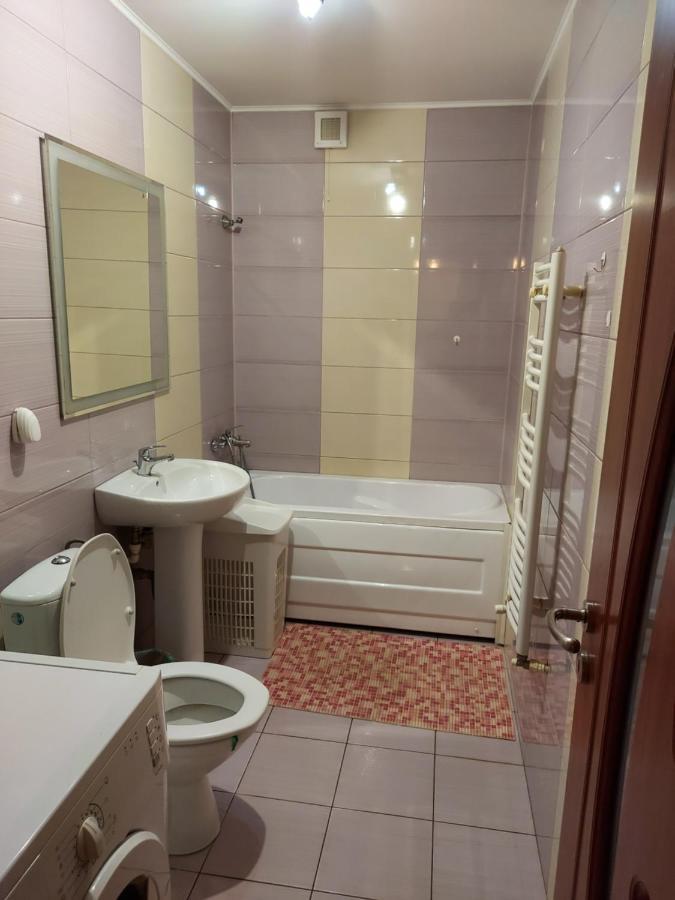 Bya Apartment Яш Екстериор снимка