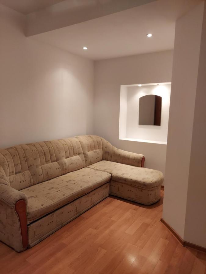 Bya Apartment Яш Екстериор снимка